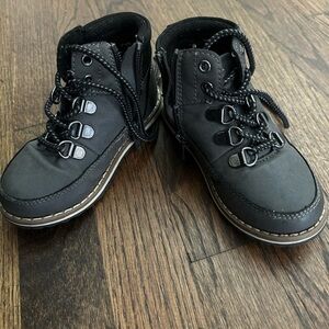 The Children's Place Black Casual Boots Lace-Up Design